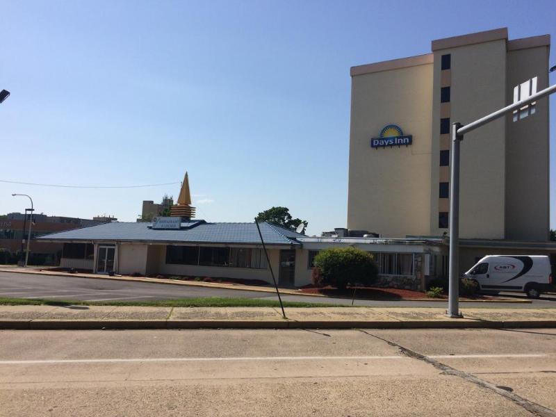 Comfort Philadelphia International Airport West Inn