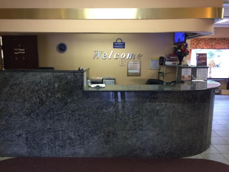 Comfort Philadelphia International Airport West 2*