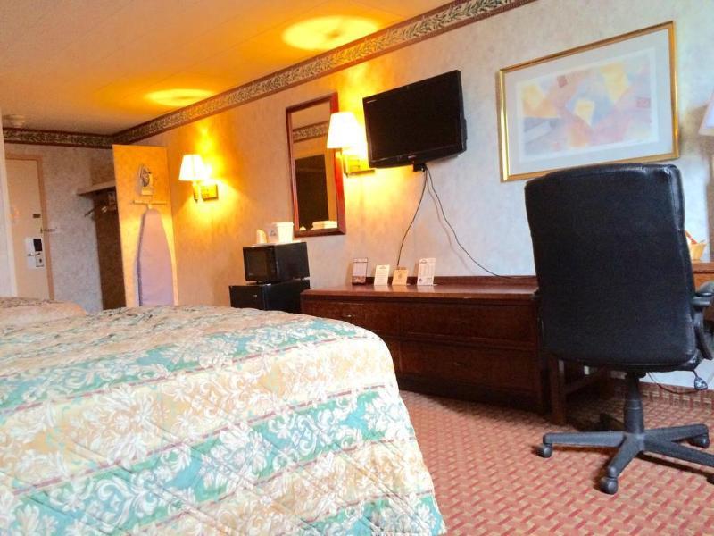 Comfort Philadelphia International Airport West Inn 2*