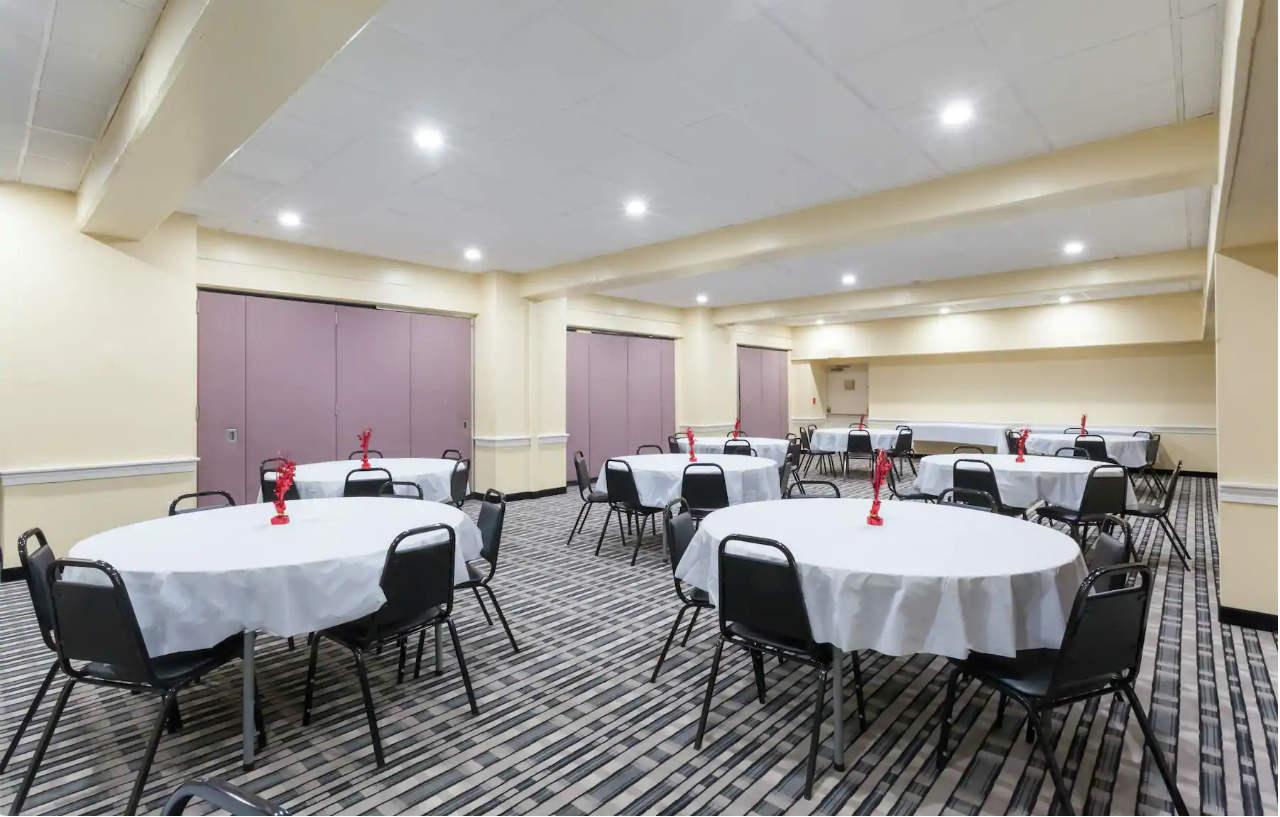 Comfort Philadelphia International Airport West Inn Chester